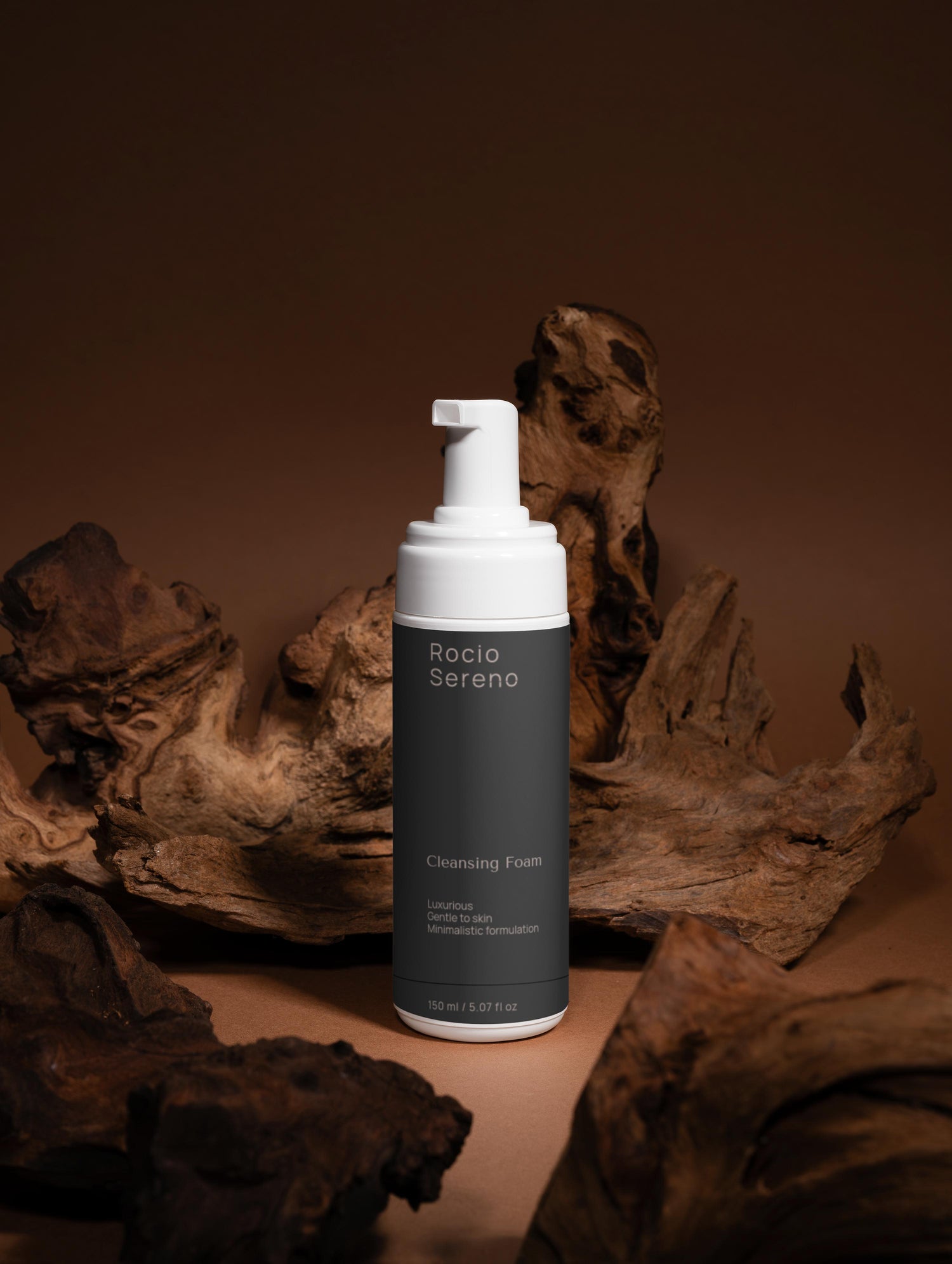 Vegan Cleansing Foam – gentle face cleanser for acne-prone skin, removes impurities and refreshes complexion by Rocio Sereno.